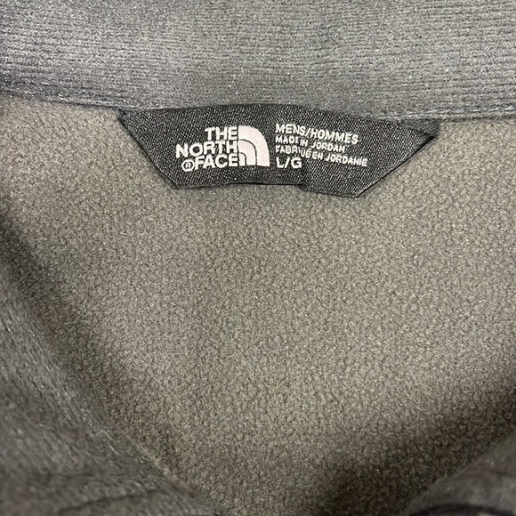 The North Face 3/4 Zip Pullover- Size Large - Picture 7 of 7